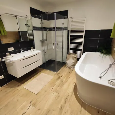 Alex's Apartamento *